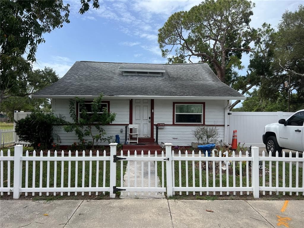 526 14TH AVENUE S ST PETERSBURG, FL 33701