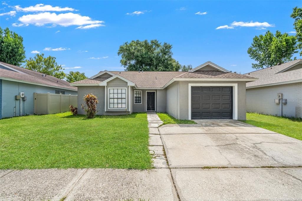 12714 TROWBRIDGE LANE