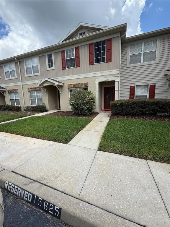 15625 STABLE RUN DRIVE SPRING HILL, FL 34610