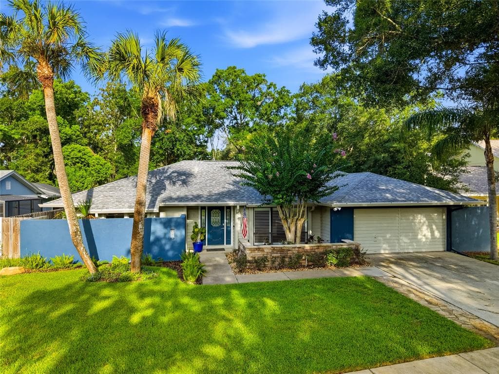 15908 HAMPTON VILLAGE DRIVE TAMPA, FL 33618