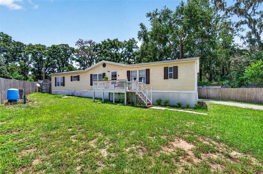 12641 IDLEWOOD DRIVE THONOTOSASSA, FL 33592