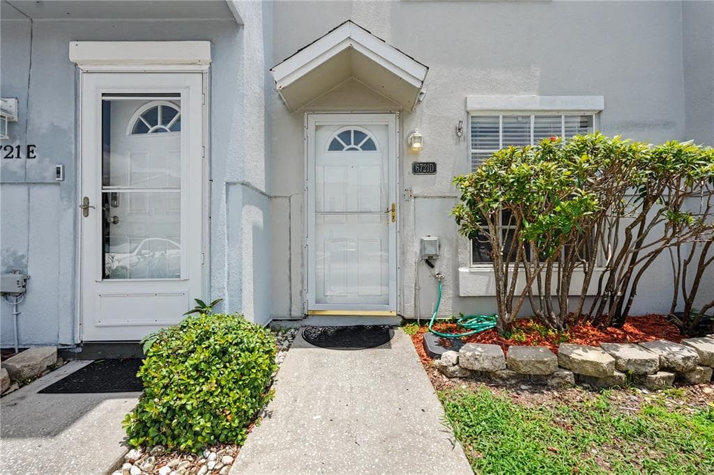 6721 121ST AVENUE UNIT D LARGO, FL 33773