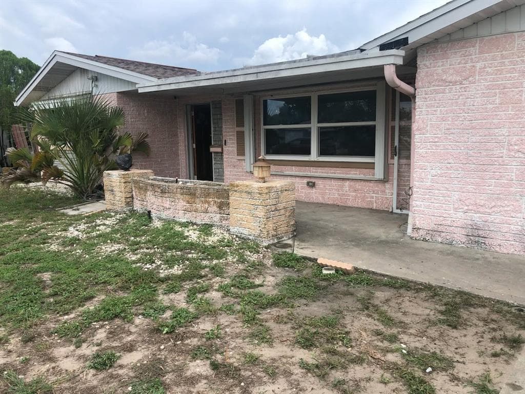 10734 LEEDS ROAD PORT RICHEY, FL 34668
