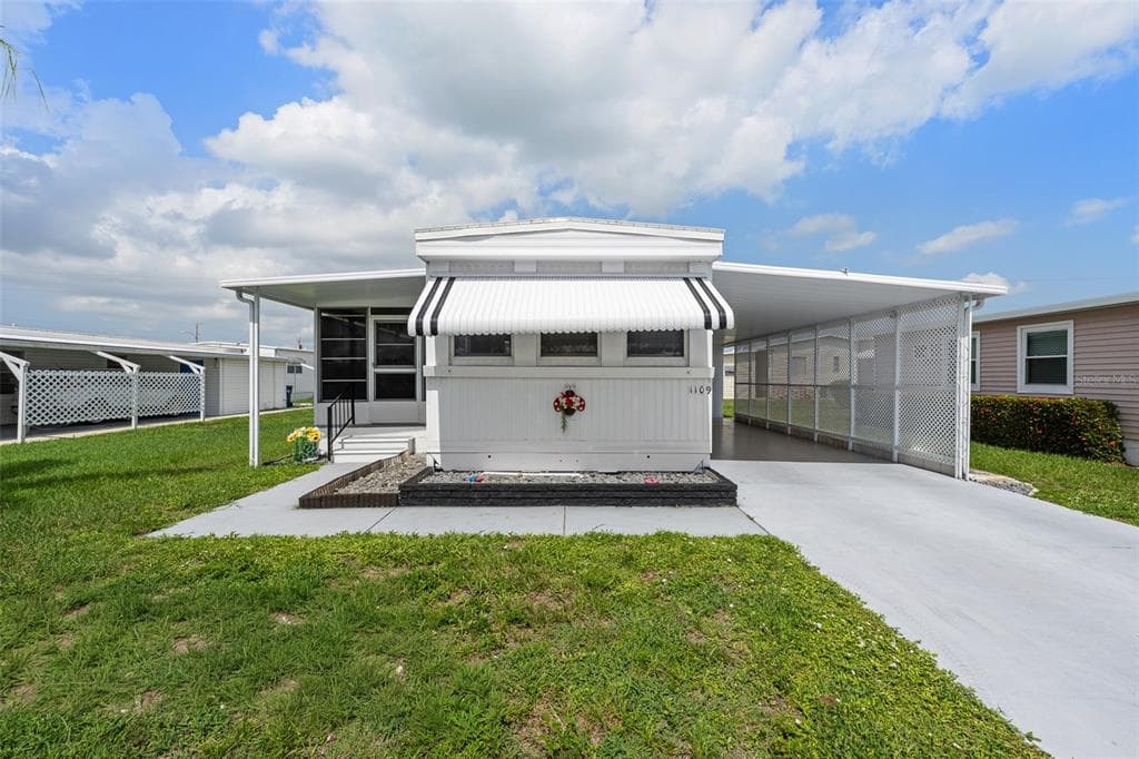 1109 45TH AVENUE E ELLENTON, FL 34222