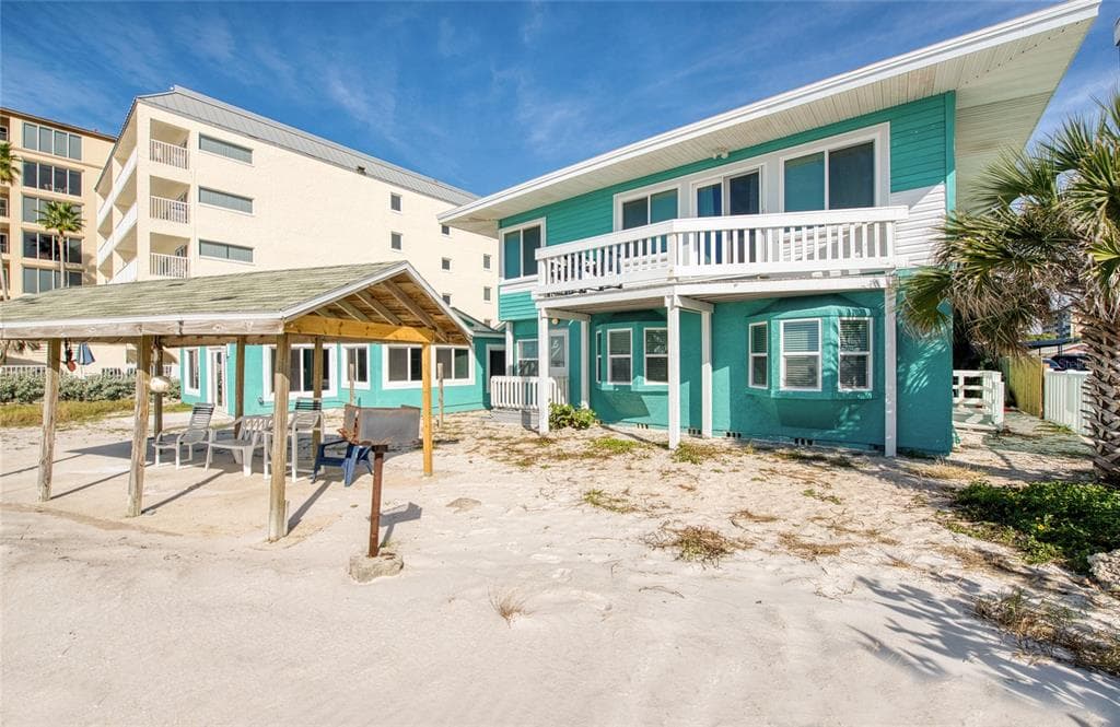 19506 GULF BOULEVARD UNIT 4