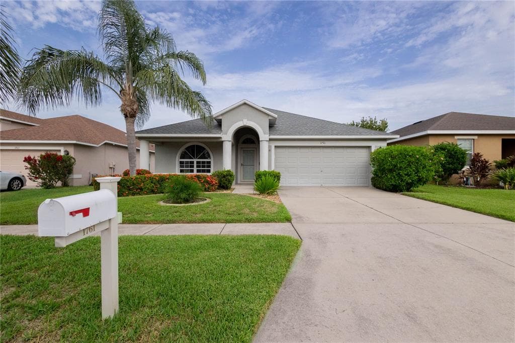 1761 BONITA BLUFF COURT RUSKIN, FL 33570