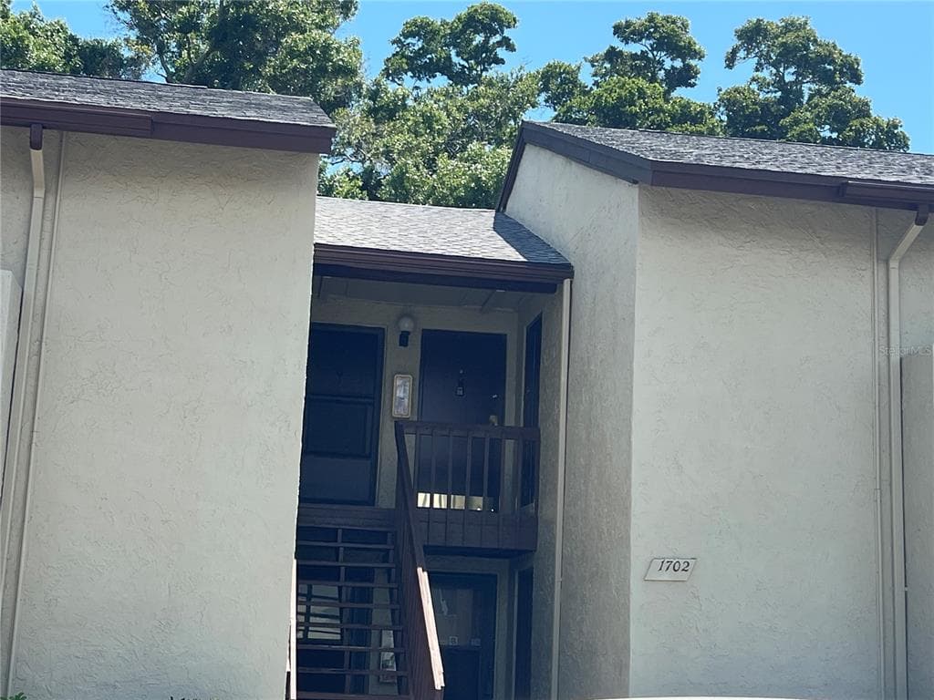 4215 E BAY DRIVE UNIT 1702H CLEARWATER, FL 33764