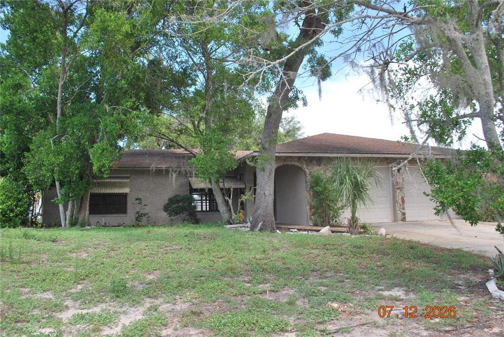 8941 FOREST LAKE DRIVE PORT RICHEY, FL 34668