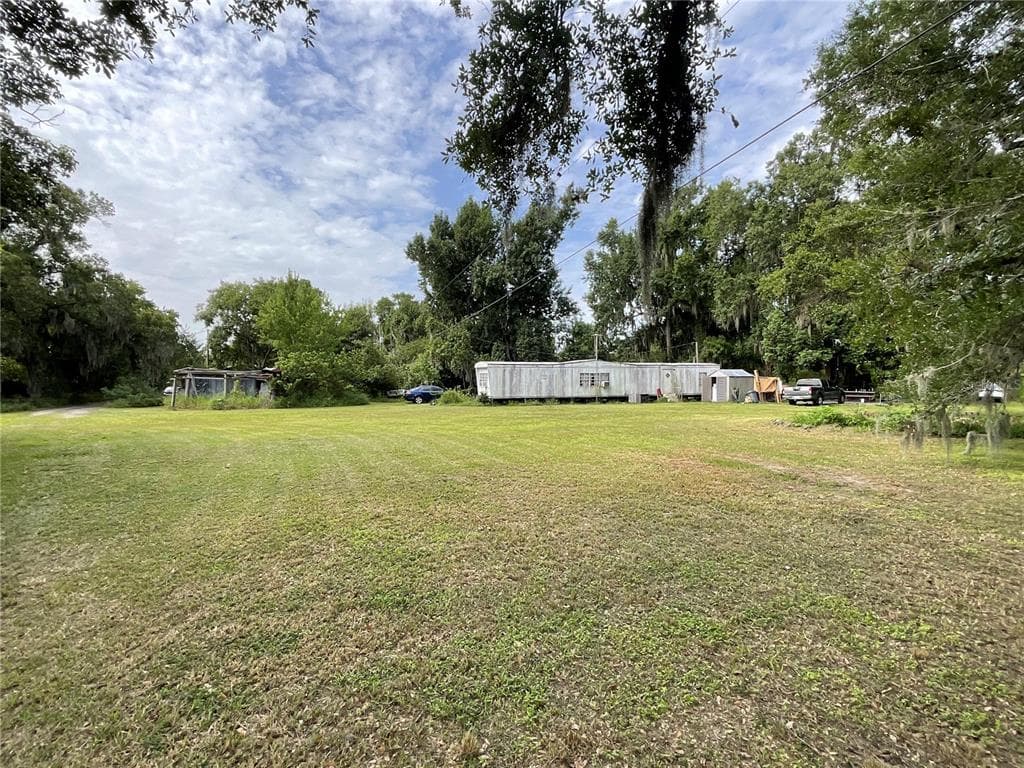 3406 HOLLOWAY ROAD PLANT CITY, FL 33567