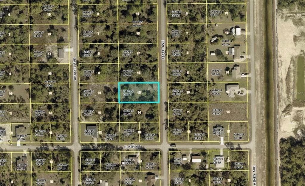 905 FITCH AVENUE LEHIGH ACRES, FL 33972