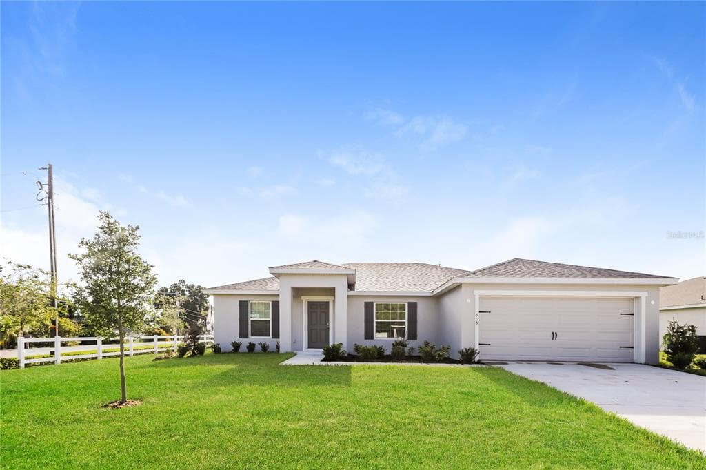 905 FIRST DRIVE EAGLE LAKE, FL 33839