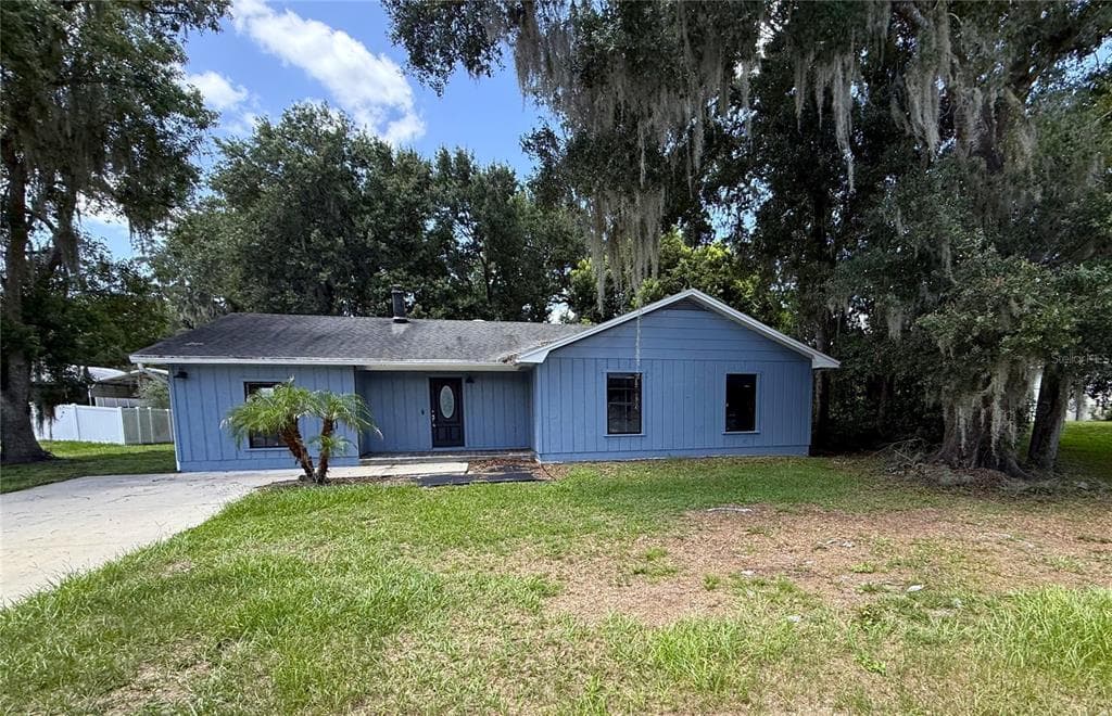 205 TRACY WAY LAKELAND, FL 33809