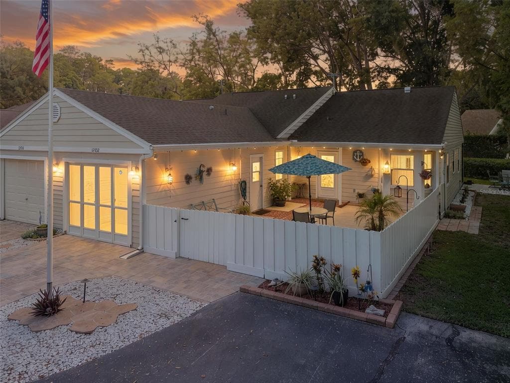 12432 KNOLLBROOK LANE HUDSON, FL 34669