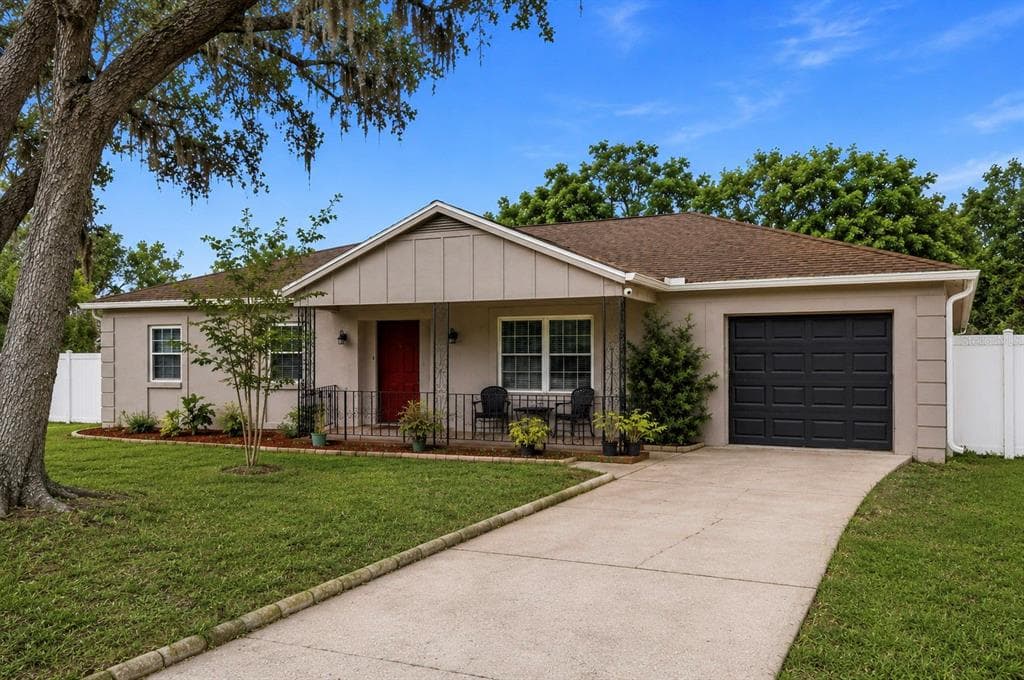 1901 E DIANA STREET TAMPA, FL 33610