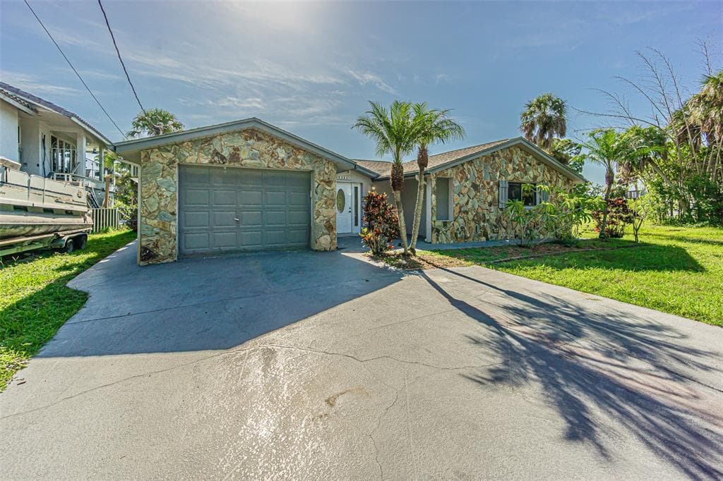 5254 MILLER BAYOU DRIVE