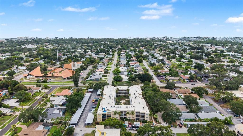 11485 OAKHURST ROAD UNIT 204 LARGO, FL 33774