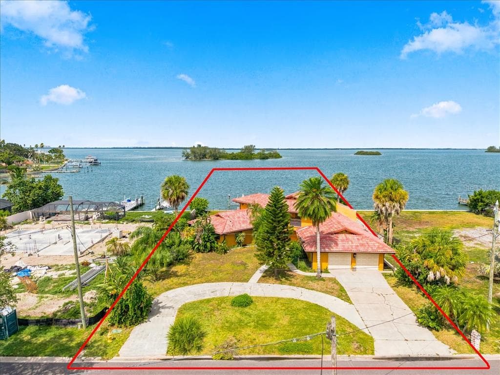 111 SHORE DRIVE DUNEDIN, FL 34698