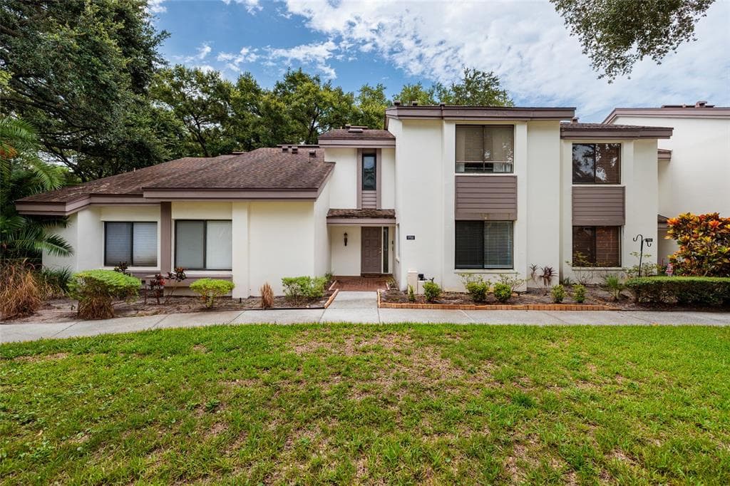 1750 LAKE CYPRESS DRIVE UNIT 1002 SAFETY HARBOR, FL 34695