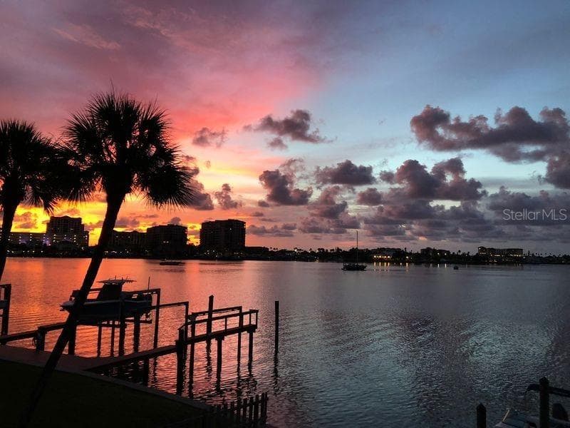 210 DOLPHIN POINT UNIT C