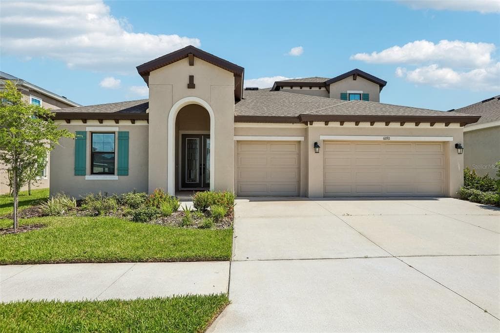 6092 HIDDEN BRANCH DRIVE APOLLO BEACH, FL 33572