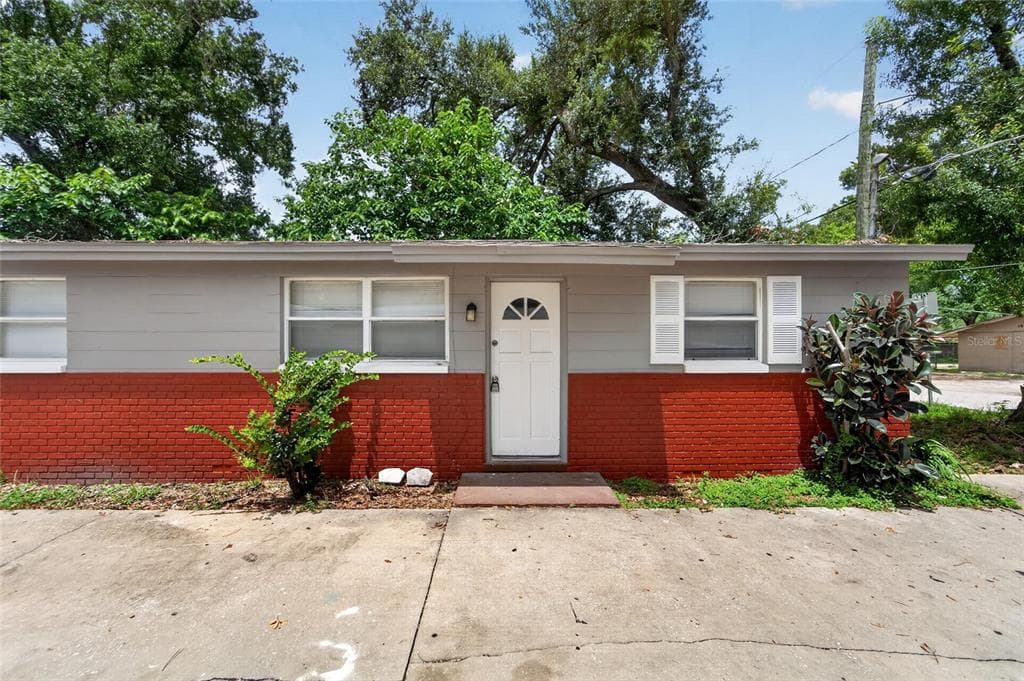 1703 E IDELL STREET