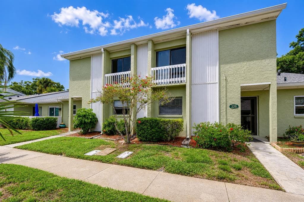 230 CYPRESS PLACE OLDSMAR, FL 34677
