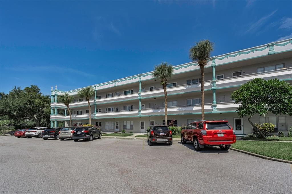 2370 JAMAICAN STREET UNIT 64 CLEARWATER, FL 33763