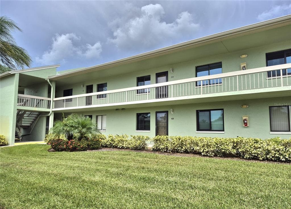 222 CARYL WAY OLDSMAR, FL 34677