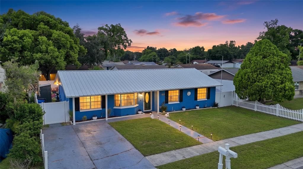 1206 TULIPWOOD DRIVE SEFFNER, FL 33584