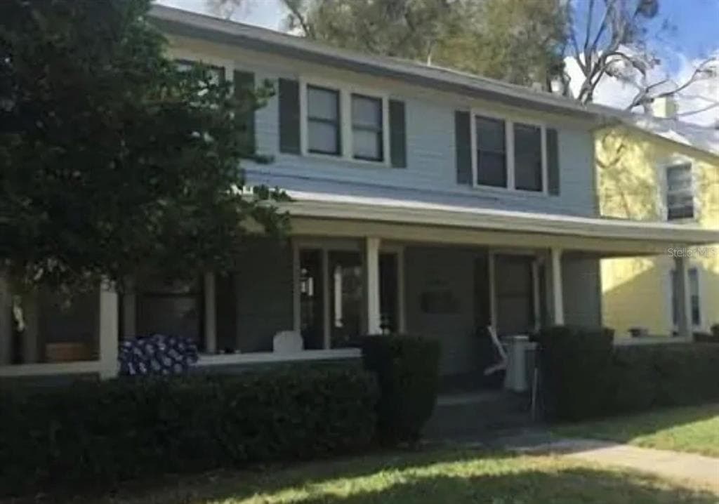 410 BROADWAY AVENUE UNIT 1