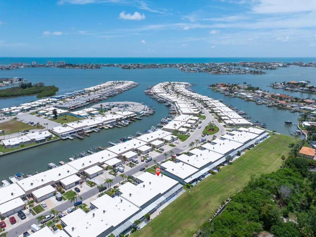295 BOCA CIEGA POINT BOULEVARD N ST PETERSBURG, FL 33708