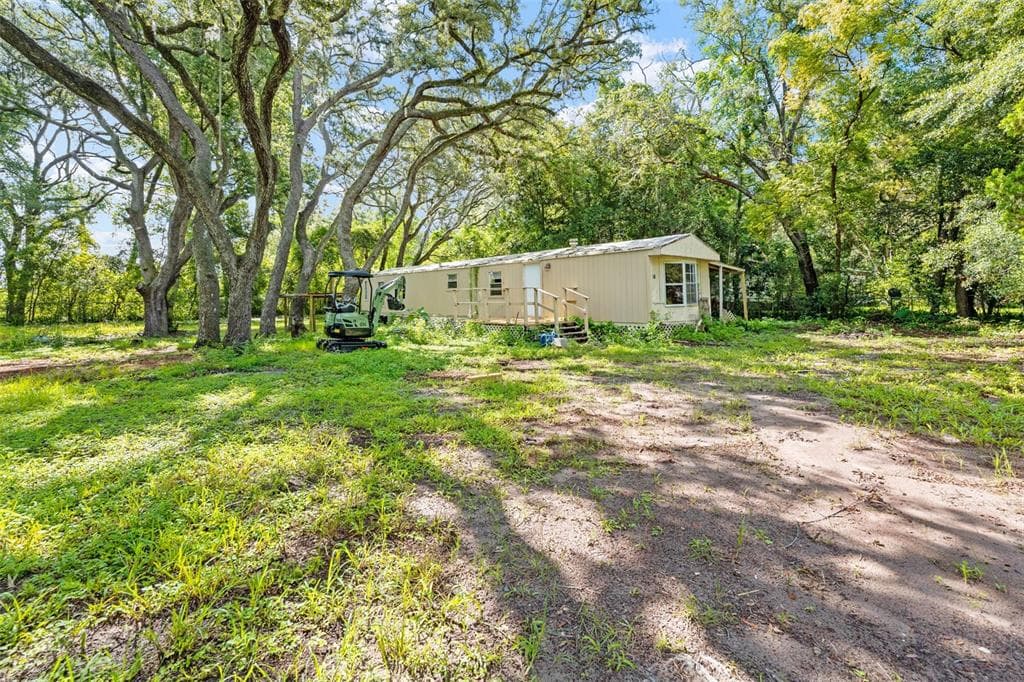 122 ARKAYS AVENUE SPRING HILL, FL 34609