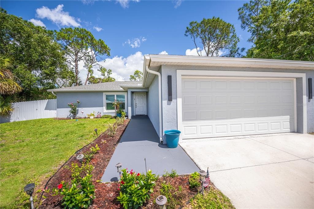 7081 BRAZIL CIRCLE LABELLE, FL 33935