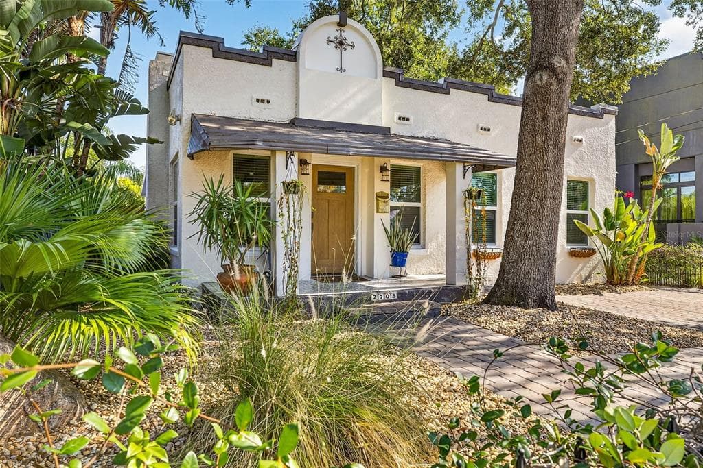 2705 N POPLAR AVENUE TAMPA, FL 33602