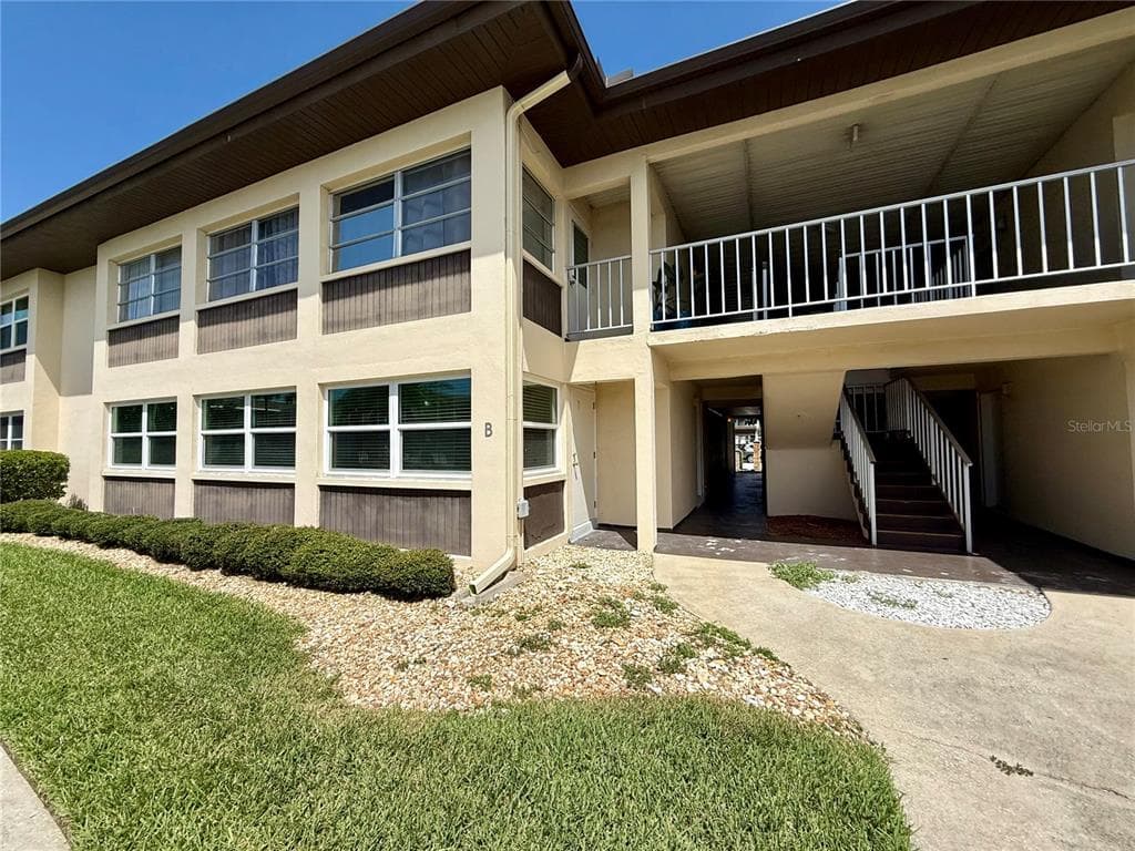 5111 AMULET DRIVE UNIT B105 NEW PORT RICHEY, FL 34652