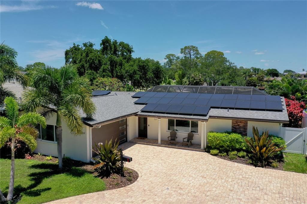 5119 VENETIAN BOULEVARD NE ST PETERSBURG, FL 33703