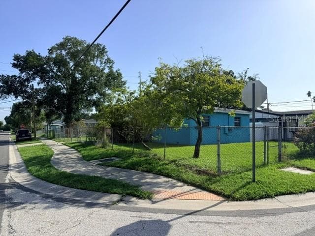 7225 N GRADY AVENUE TAMPA, FL 33614