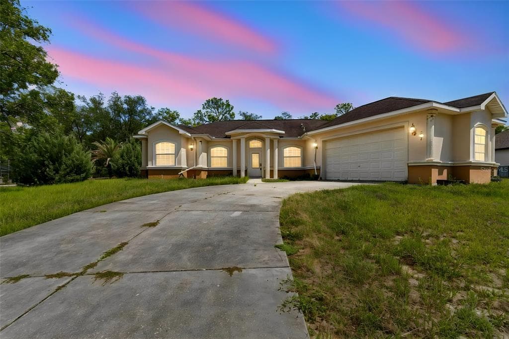 37 GREENPARK BOULEVARD HOMOSASSA, FL 34446