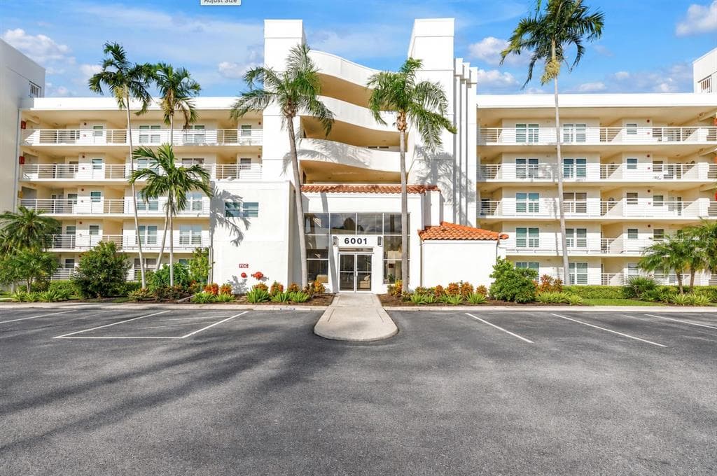 6001 BAHIA DEL MAR CIRCLE UNIT 428