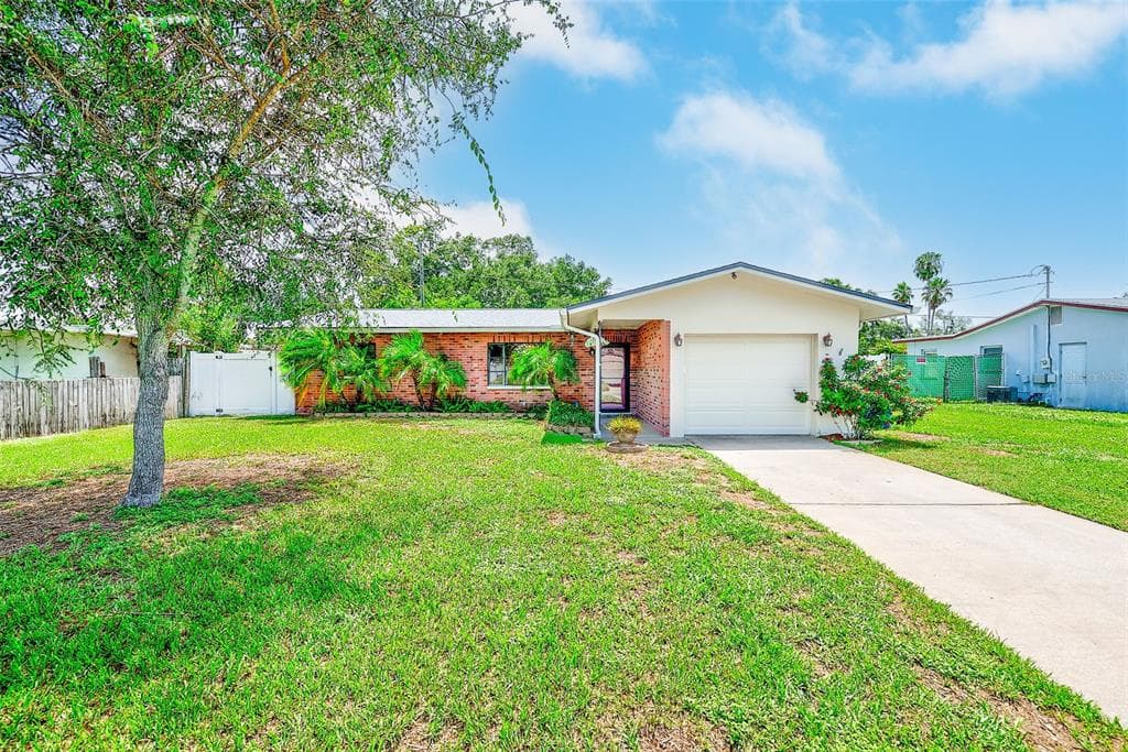 929 BRITTON STREET LARGO, FL 33770
