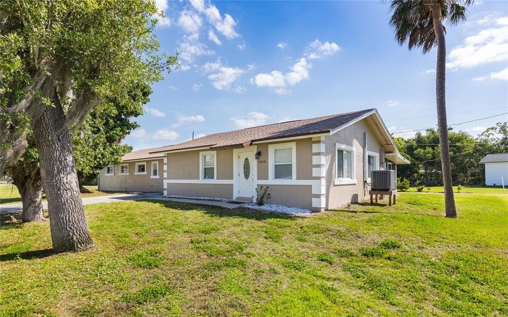 1818/1822 STEVENSON ROAD NORTH FORT MYERS, FL 33917