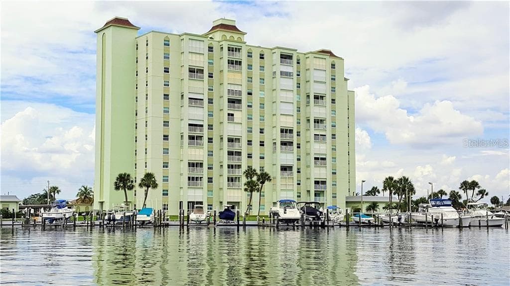 400 64TH AVENUE UNIT 1001 W ST PETE BEACH, FL 33706