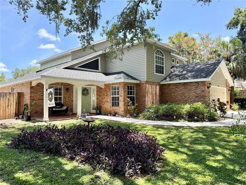 9306 ALANBROOKE ST TEMPLE TERRACE, FL 33637