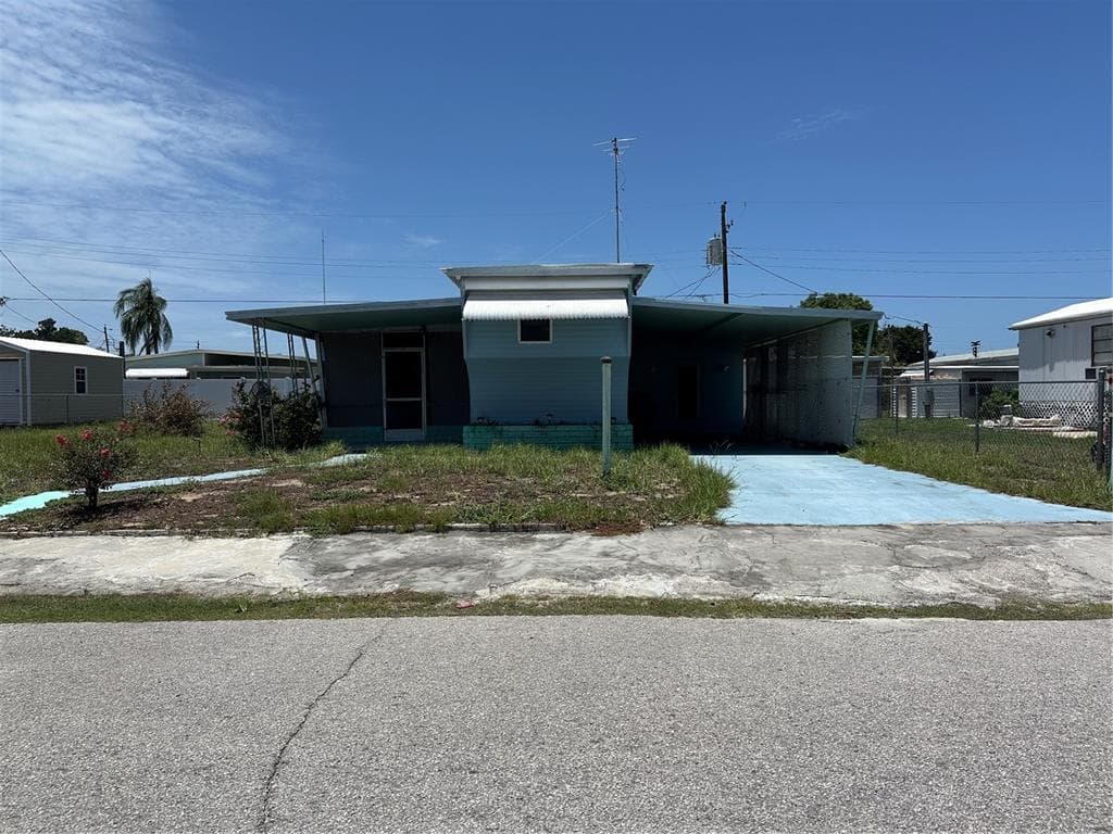 2025 SHADY COVE DRIVE HOLIDAY, FL 34691