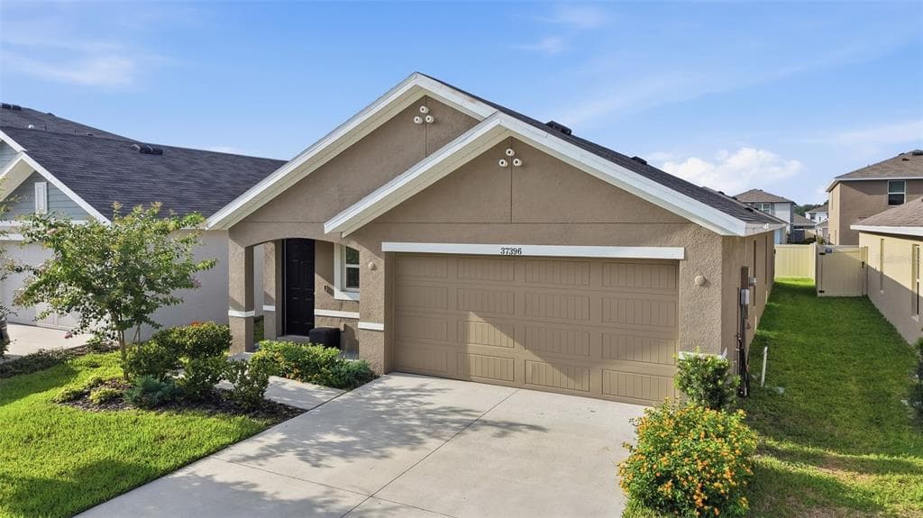37396 SHARKS EYE LANE ZEPHYRHILLS, FL 33541
