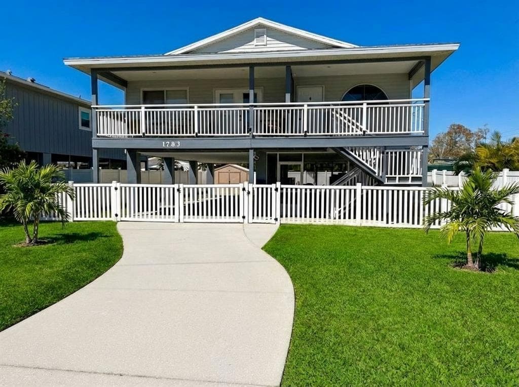 1783 MARYLAND AVENUE NE ST PETERSBURG, FL 33703