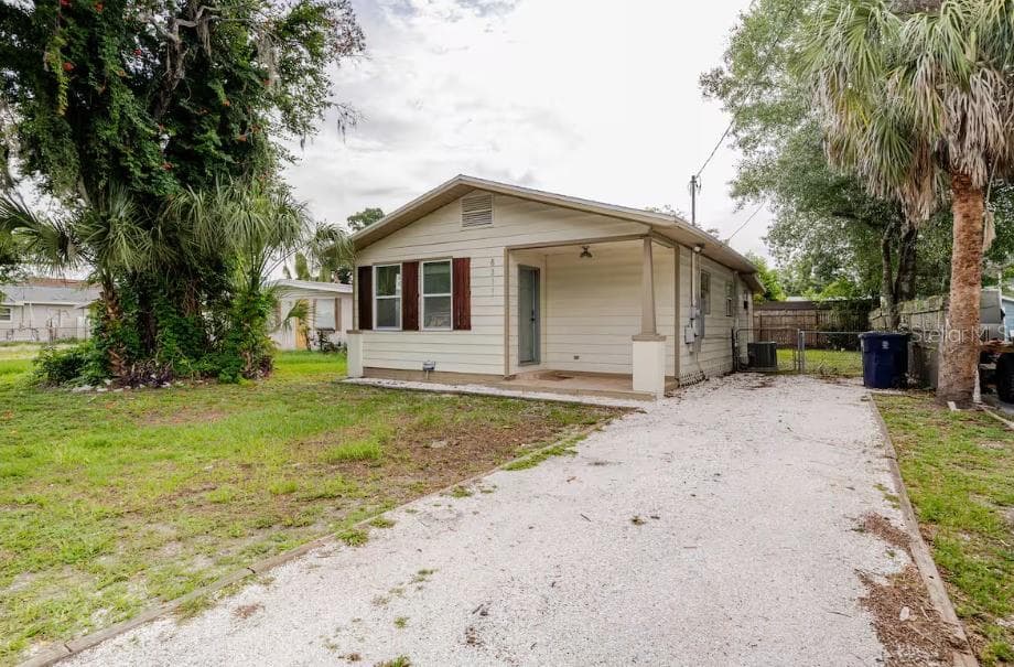 8311 N NEWPORT AVENUE TAMPA, FL 33604