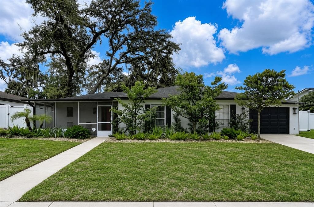1005 HALLWOOD LOOP BRANDON, FL 33511