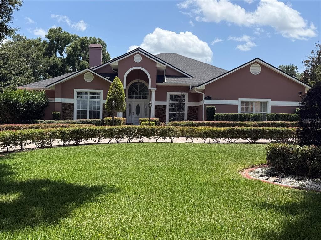 1760 LAKE TERRACE DR EUSTIS, FL 32726