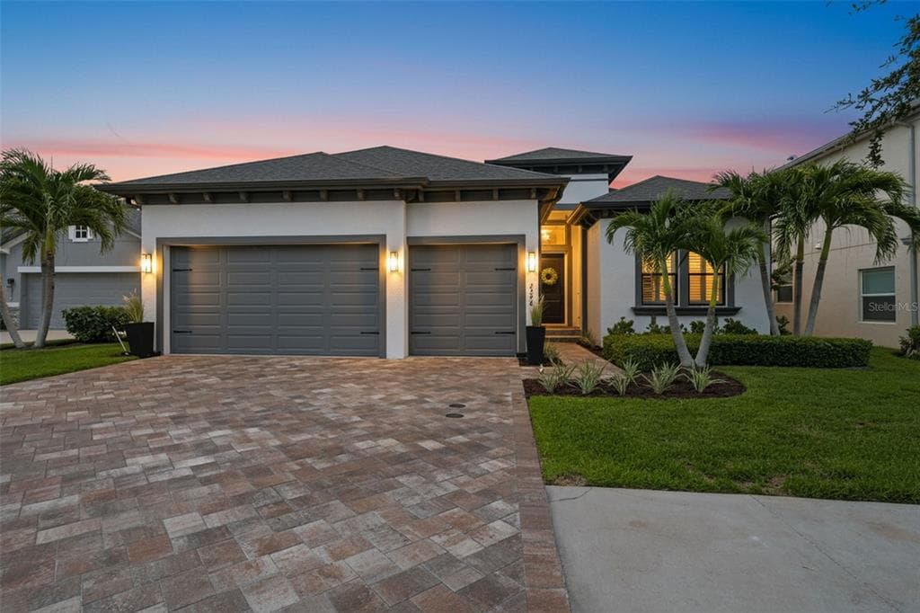 2246 HIGHWOOD COURT DUNEDIN, FL 34698